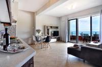 Posezení v ubytování Darmanin Apartment 2 Gyalos Corfu