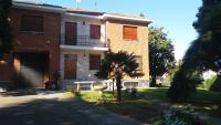 The building in which the holiday home is located