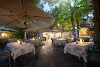 Un restaurant sau alt loc unde se poate mânca la Three Rivers Lodge and Villas