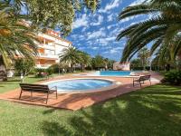 Bazén v ubytování Apartment La Marina by Interhome nebo v jeho okolí