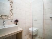 Kúpeľňa v ubytovaní Holiday Home Lapis by Interhome