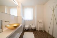 Kúpeľňa v ubytovaní goldfinger + suites