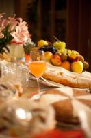 Jídlo v hotelu nebo okolí