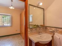 Kúpeľňa v ubytovaní Holiday Home Dante 1 by Interhome
