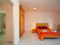 Posteľ alebo postele v izbe v ubytovaní Apartment Royal Delta-8 by Interhome