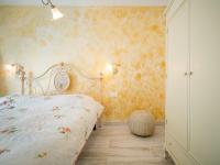Posteľ alebo postele v izbe v ubytovaní Holiday Home Lapis by Interhome
