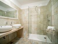 Kúpeľňa v ubytovaní Holiday Home Lapis by Interhome