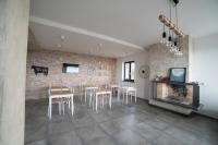 A television and/or entertainment centre at Anna & Alfredo bed and breakfast