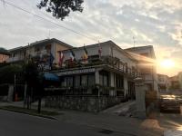 Budova, v ktorej sa hotel nachádza