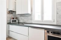 Kuchyňa alebo kuchynka v ubytovaní Prato della Valle Roomy Flat