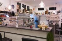 The lounge or bar area at Pension & Restaurant La Amalia