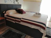 Postel nebo postele na pokoji v ubytování Villa Vanilla with Heated Pool