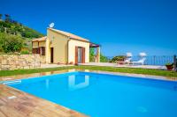 The swimming pool at or close to Villa Lavanda