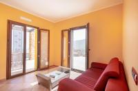 A seating area at Villa Lavanda