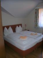A bed or beds in a room at Eckenhof
