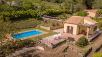The swimming pool at or close to Villa Lavanda
