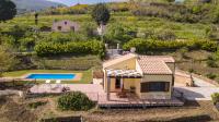 The swimming pool at or close to Villa Lavanda
