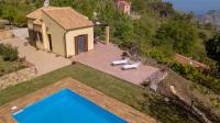 The swimming pool at or close to Villa Lavanda