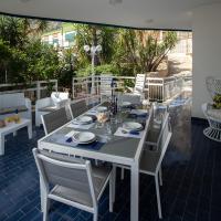 Reštaurácia alebo iné gastronomické zariadenie v ubytovaní Villa Aurora Mondello Addaura