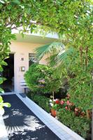A garden outside Residence Nobel