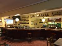 Lounge alebo bar v ubytovaní hotel la trainera