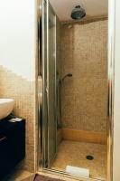 A bathroom at B&B CultRoma Roof Garden
