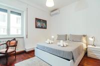 A bed or beds in a room at B&B CultRoma Roof Garden