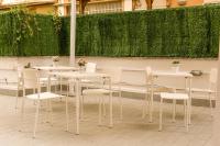A restaurant or other place to eat at B&B CultRoma Roof Garden