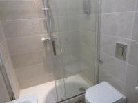 A bathroom at Glam Resort Luxury Lorenzo