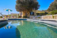 Bazén v ubytovaní Villa Sirena - Scopello-Villas alebo v jeho blízkosti