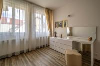 Půdorys ubytování Unique Charles Bridge 2BDR Apartment.