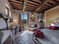 Hotel & Restaurant Casolare Le Terre Rosse, San Gimignano – Updated 2022  Prices