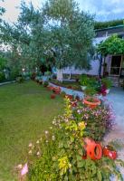 Vonkajšia záhrada v ubytovaní Studios Panagiotas House Astris