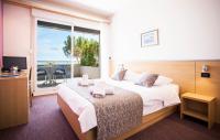 Posteľ alebo postele v izbe v ubytovaní Hotel More