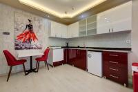 Kuchyň nebo kuchyňský kout v ubytování Mersin Vip House Hotel