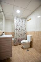 Kúpeľňa v ubytovaní Penthouse Apartment in Almerimar with underground parking Free WIFI