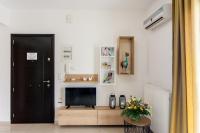 TV a/nebo společenská místnost v ubytování Mary Suites Chania
