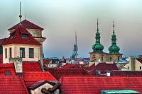 Nespecifikovaný výhled na destinaci Praha nebo výhled na město při pohledu z apartmánu