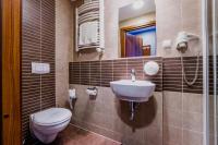 Łazienka w obiekcie Hotel Wyspiański