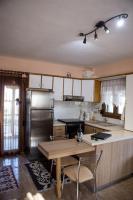 Kuchyňa alebo kuchynka v ubytovaní Sunset Villa Sozopoli