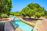 Bazén v ubytovaní Luxury Pinada Beach alebo v jeho blízkosti