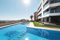 Bazén v ubytovaní Luxury Pinada Beach alebo v jeho blízkosti