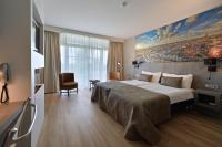 Postel nebo postele na pokoji v ubytování Van der Valk Hotel Groningen-Westerbroek