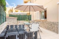 Patio nebo venkovní prostory v ubytování Chalet adosado con piscina