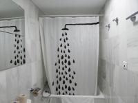 A bathroom at Apartamentos Catedral Plaza 3000
