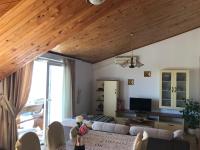 TV a/nebo společenská místnost v ubytování Apartment Santa Marina