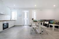 Kuchyň nebo kuchyňský kout v ubytování Acogedor LOFT en Bajo CENTRICO CON PARKING WIFI