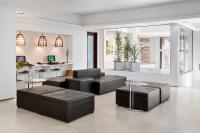 San Isidro Plaza Hotelにあるシーティングエリア