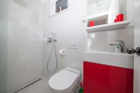 Kúpeľňa v ubytovaní House Mars in Podgora, jacuzzi