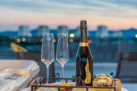Nápoje v ubytovaní Luxury Majpruz Suites